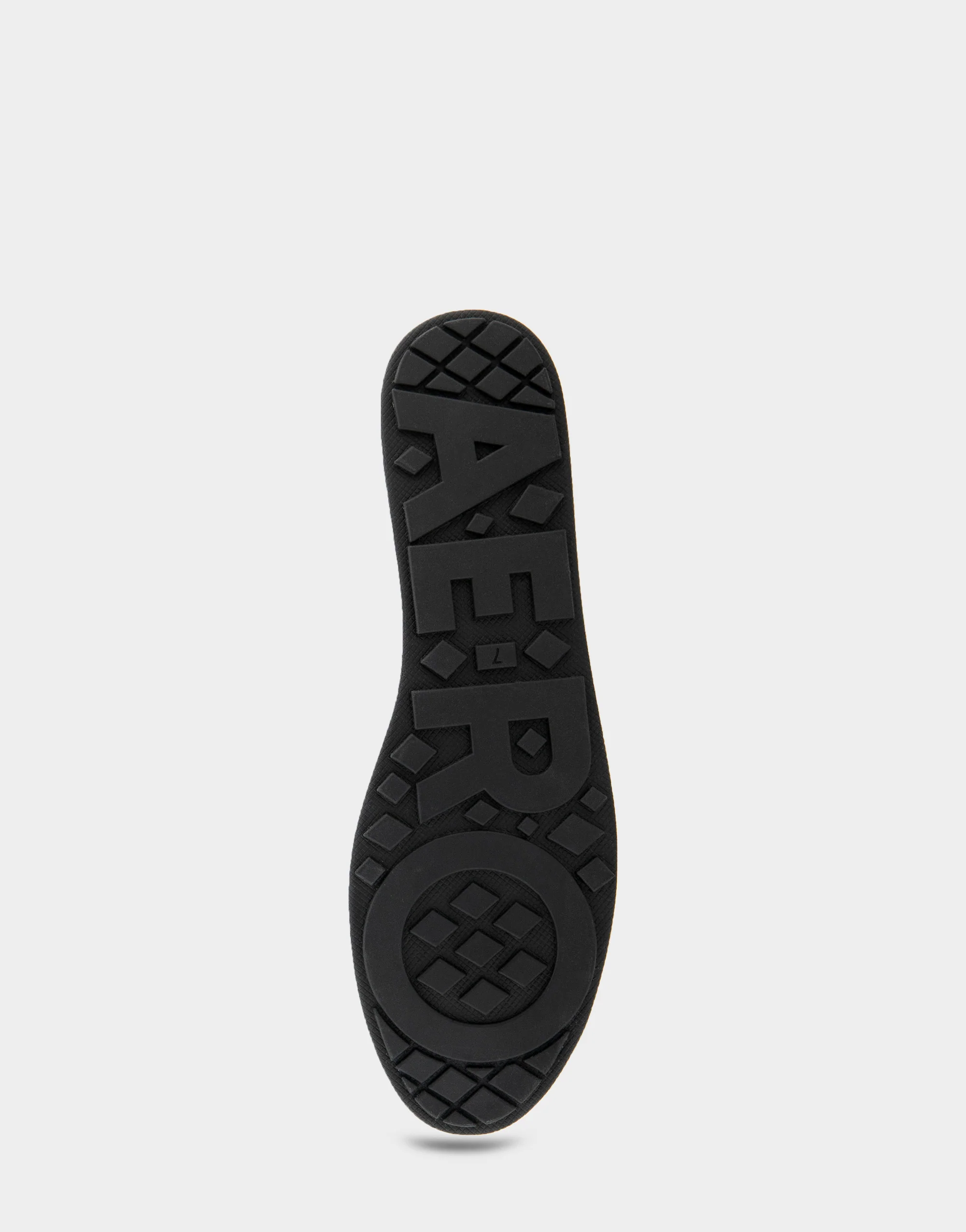 Perry - Image 4